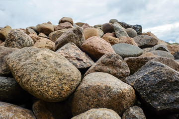 beach of large pebbles