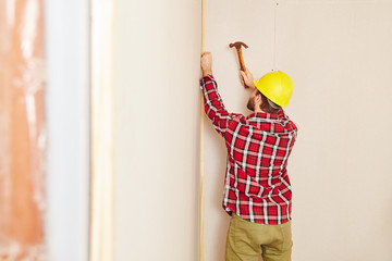 Handwerker bei der Renovierung
