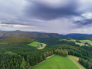 Fototapeta na wymiar Schwarzwald von oben