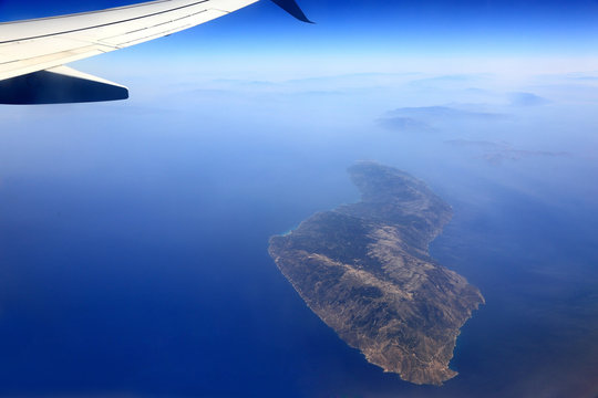 Fototapeta Wyspa na morzu Śródziemnym, widok z lotu ptaka.
