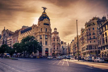 Fotobehang Madrid, Spanje: stadsgezicht bij Calle de Alcala en Gran Via © krivinis