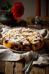 Strawberry almond cake..style rustic