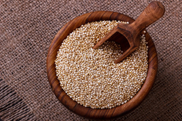 White quinoa seeds