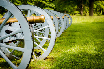 Battery of cannons ready to defend Valley Forge