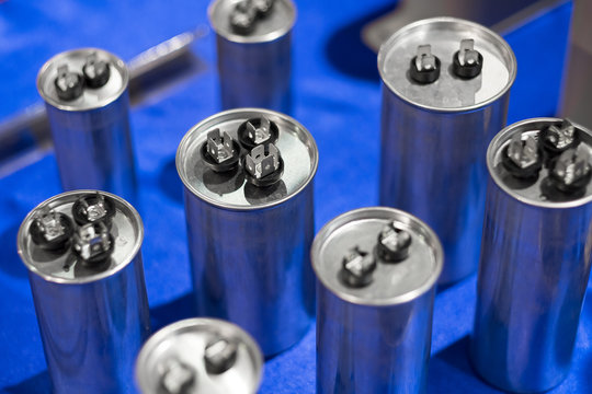 Aluminium can type Film Capacitors
