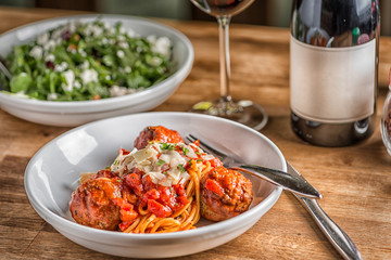 Homemade Italian Spaghetti and Meatballs 