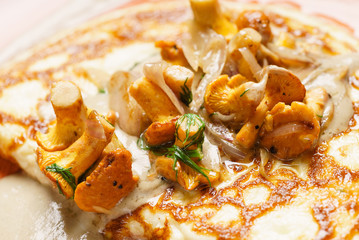 omelet with chanterelle © Maksim Shebeko