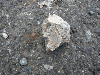 粉砕されたコンクリート