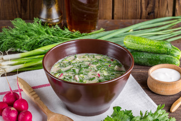 окрошка, квас, холодный суп, русская кухня, зелень, суп, обед, огурцы
