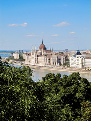 Fototapeta premium A view of the Hungarian Parliament building in Budapest