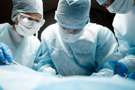 Image of doctors for surgery