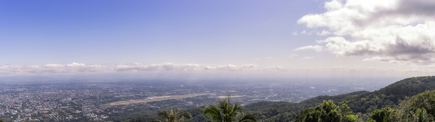 Obraz premium Panorama landscape city and mountain in northern of Thailand