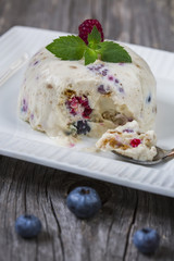 Semifredo with raspberries and blueberries