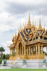 Fototapeta premium タイ・バンコク・美しい建築物・寺・パビリオン