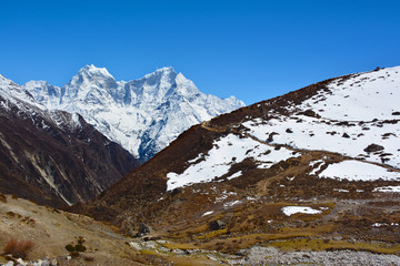 Fototapeta na wymiar Beautiful view of the Himalayan mountains near Machhermo village on the way to Gokyo Lakes, Nepal