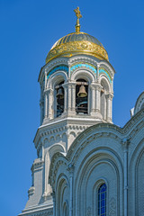 Fototapeta premium Orthodox Naval cathedral of St. Nicholas in Kronstadt, near Saint-Petersburg, Russia