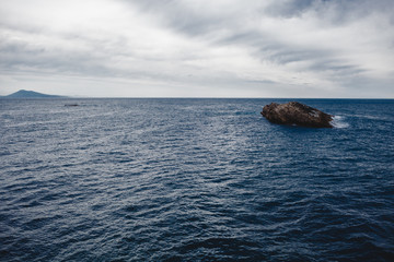 Atlantischer Ozean und Felsen in Biarritz