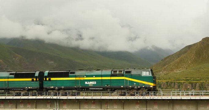 4k train driving on the Qinghai-Tibet Railway,China tibetan plateau scenery.