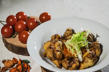 Chicken liver with fried vegetables