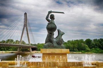 Photo sur Plexiglas Europe centrale Monument to the Syrenka in Warsaw