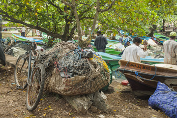 Fototapeta na wymiar Boats in the Negombo canal