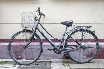 Obraz na płótnie Canvas Old Rusty Bicycle