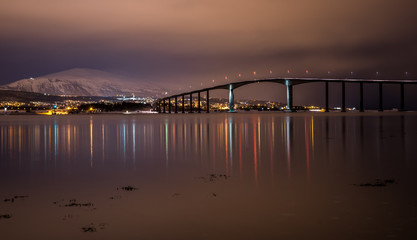 Obraz premium Sandnessundbrua bridge ( Kvaløybrua ) built by cantilever metode in Tromso ( Tromsø ) from Kvaløya, Norway