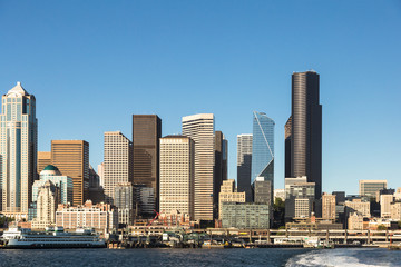 Obraz premium Sunset over Seattle skyline in Washington state in the US