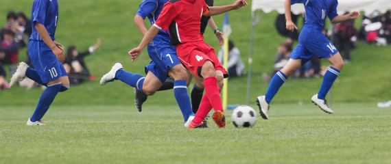 サッカー　フットボール © makieni