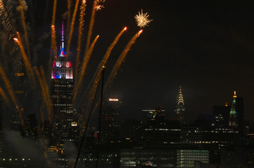 Fototapeta na wymiar Empire State Building Fireworks