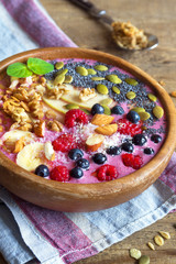 breakfast smoothie bowl