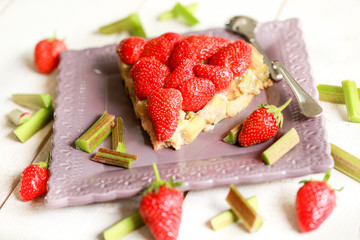 tarte à la fraise et rhubarbe