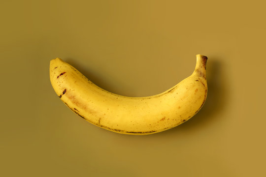Ripe banana isolated 