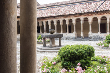 Obraz premium Abbey of Follina. Cloister and works of art.