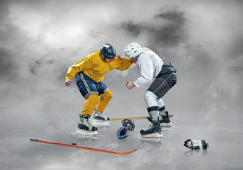 Ice hockey player on the ice, outdoors