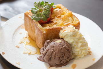 Honey Toast