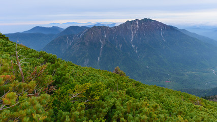 北アルプス　霞沢岳と上高地