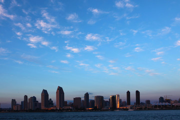 Fototapeta premium The San Diego skyline at dusk