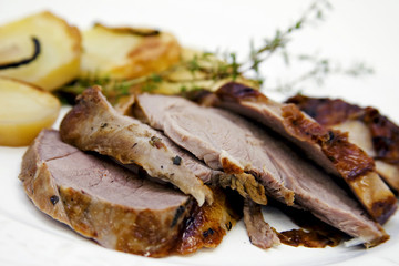 Pratos à base de carne de ovelha
