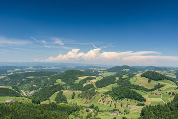Obraz premium Panorama Landschaft vom Berg in das Tal