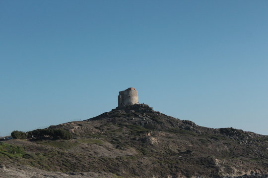 Torre antica fenicio Punica su colle citt&agrave; Tharros Oristano Sardegna