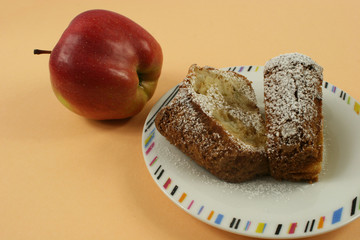 Нomemade Apple Pie and apple on the table