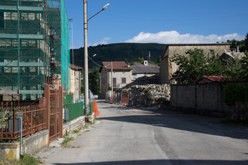 Fototapeta na wymiar Case distrutte, terremoto; Destroyed houses, earthquakes, Rieti, Italia