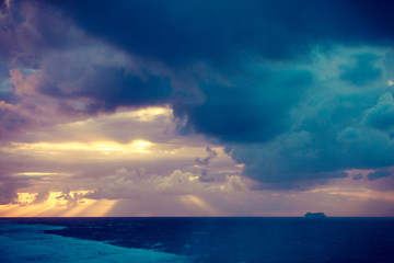Fototapeta premium Beautiful sea landscape during sunset