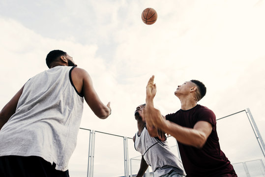 Kick start basketball game