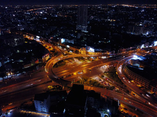 Fototapeta na wymiar Night roadway in the city of Bangkok