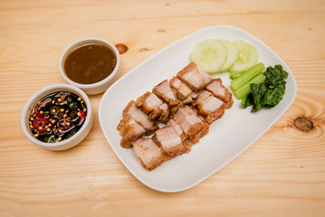 Hong Kong-style roast pork, roast pork, Thai roasted crispy pork, Thai food
