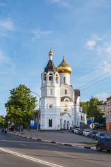 Fototapeta na wymiar Kazan Church on the Zelenskiy Descent in Nizhny Novgorod