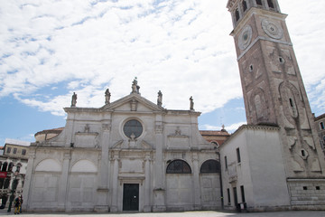 Obraz premium The church Santa Maria Formosa (campanile di Santa Maria Formosa) in Venice, Italy