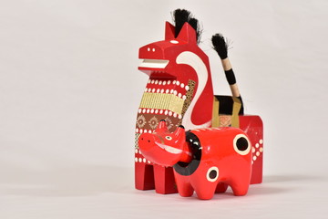 赤ベコと八幡駒